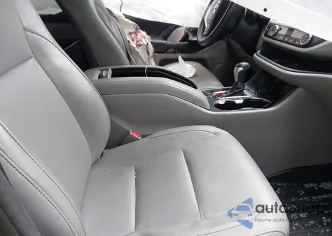 2016 Toyota Highlander Xle V6 z USA, uszkodzony, nr VIN 5TDJKRFH6GS258403